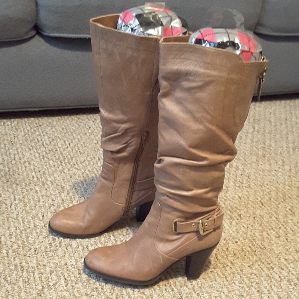 Guess leather boots